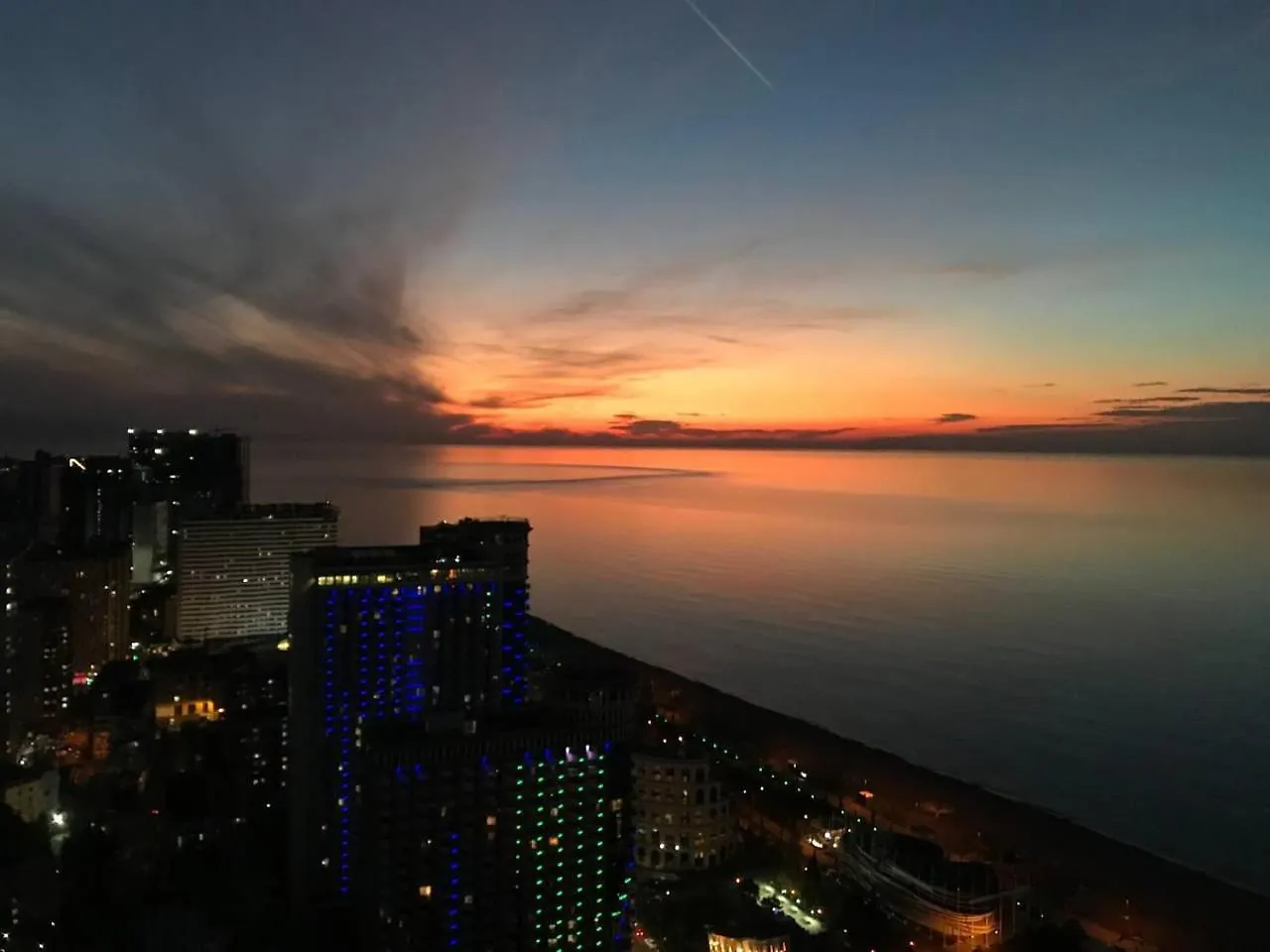 Seasonal - Beautiful Apartments Near The Sea - Orbi City N4 Batumi 0*,