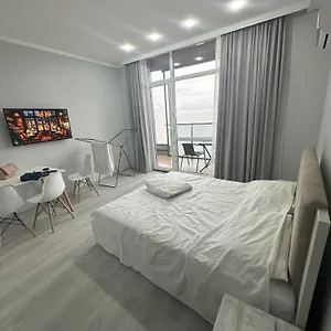 Bi Sea View Luxury Батуми